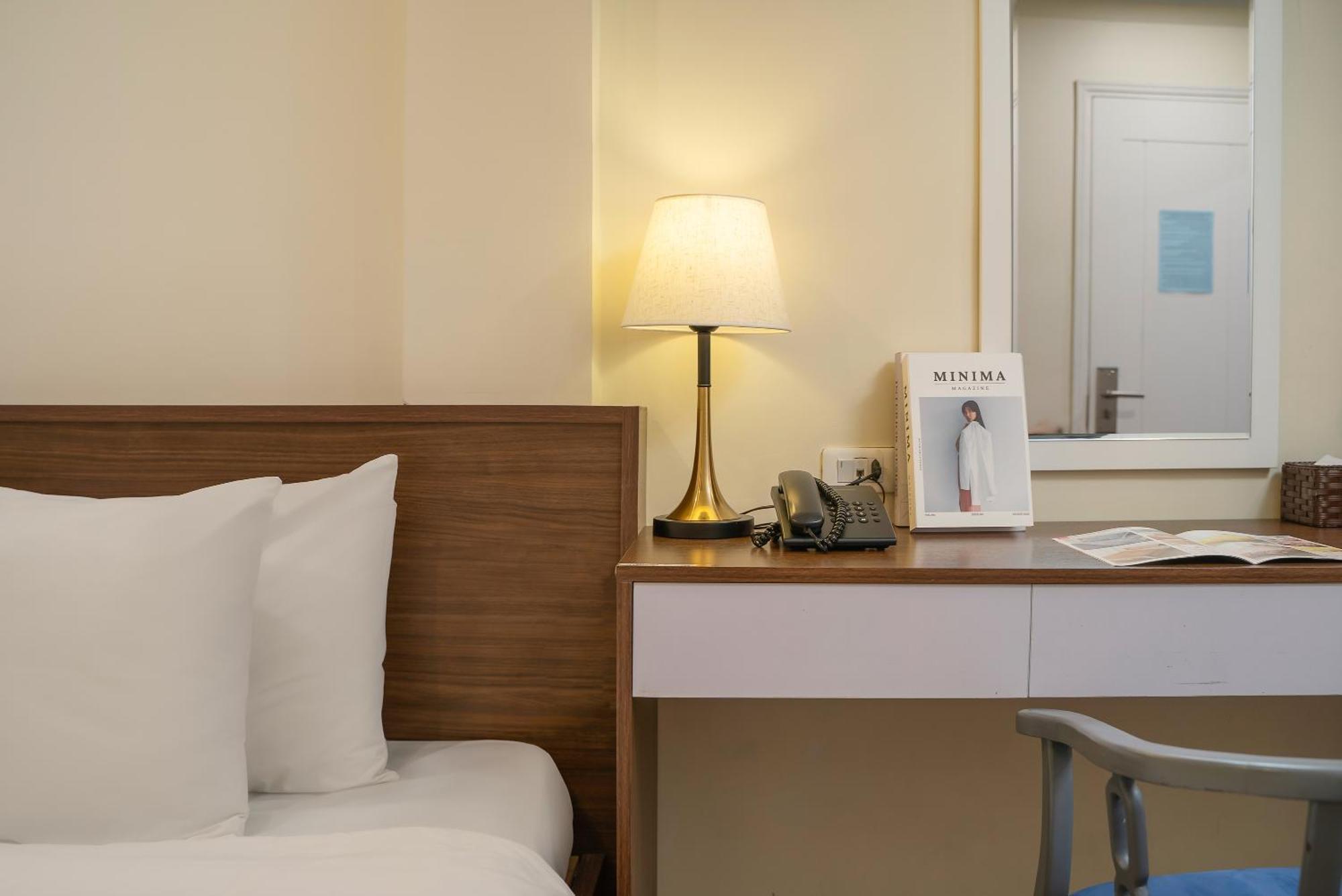 Queen Cafe Hotel & Pub Hanoi Zewnętrze zdjęcie